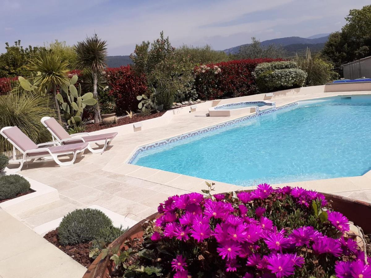 Gite Provencal Independant Avec Piscine Chauffee : Le Suy Bien Flayosc Eksteriør bilde